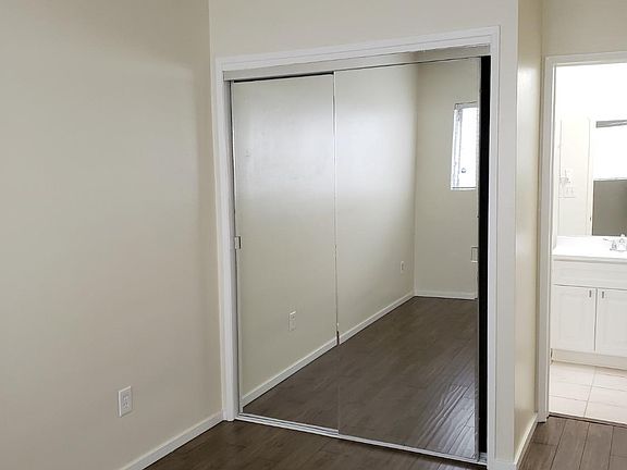 5th image of 330 34th Pl #B