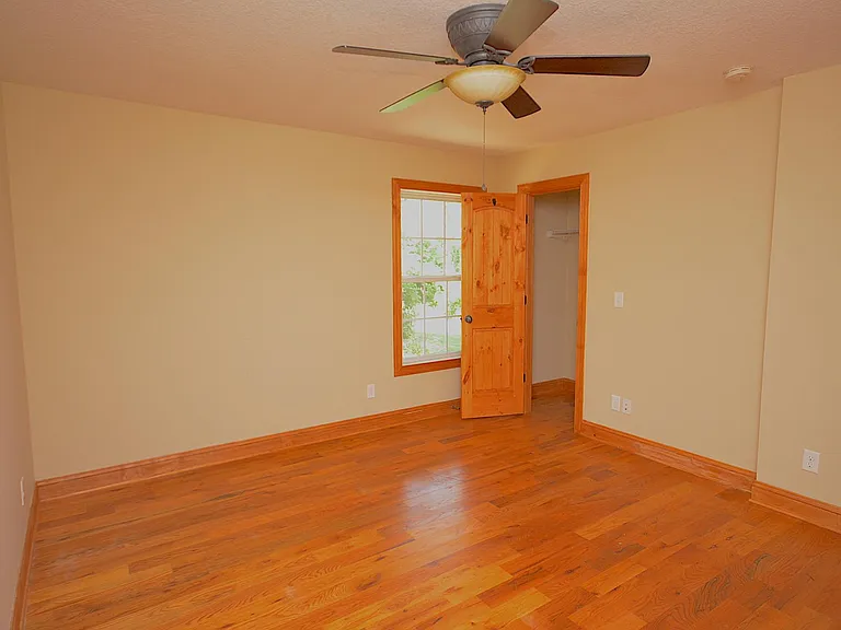 5 Speckled Hen Ln — Photo 12