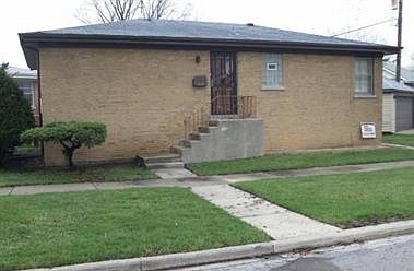 1st image of 313 Park Ct