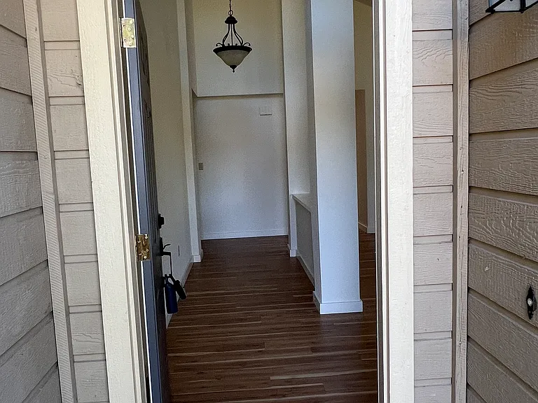 2200 Forsythia Way — Photo 2