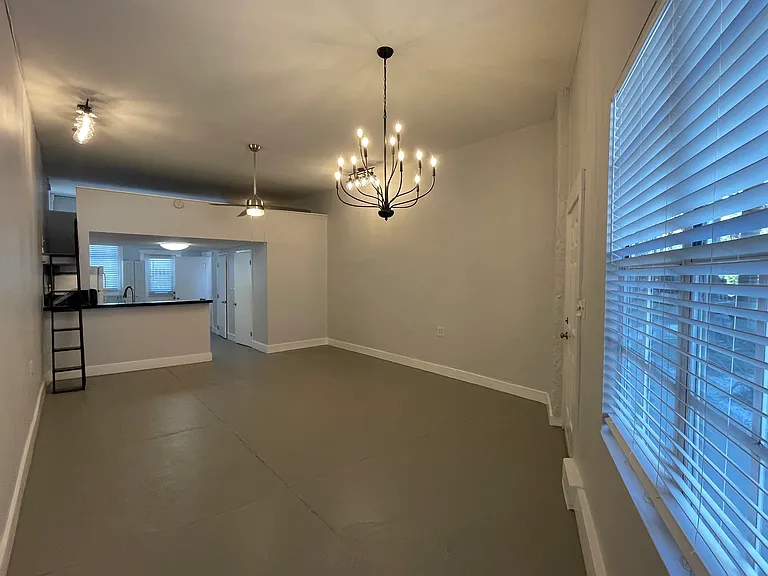 2305 W Texas Ave #5 — Photo 2
