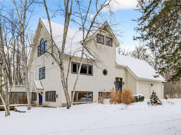 30 Burdick Hill Rd, Ithaca, NY 14850