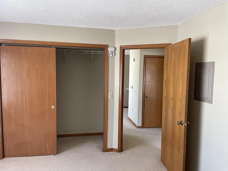 Watertown Fox Creek Apartments — Photo 27