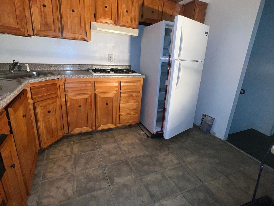 1st image of 14907 84th St Fl 2