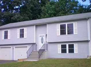9 Alpine St, Bridgeport, CT 06610