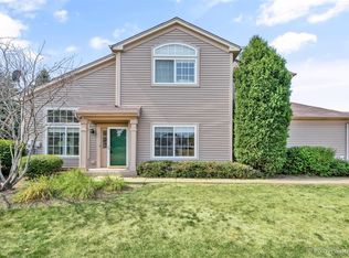 3610 Roanoke Ave, Carpentersville, IL 60110