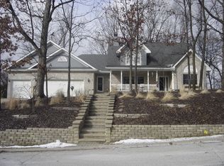 12256 Forrest Dr, Saint John, IN 46373