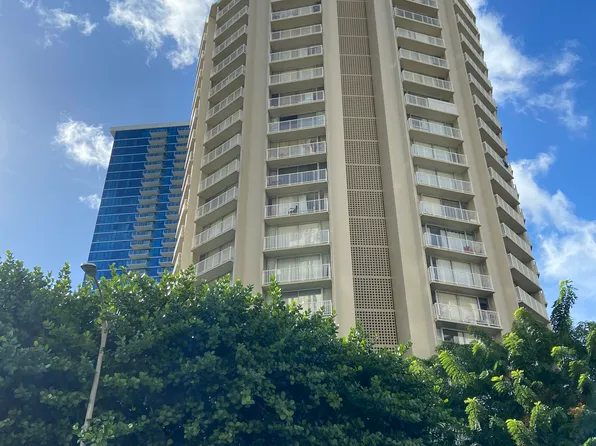 750 Amana St, Honolulu, HI