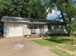 322 S Gray Ct, Chouteau, OK 74337