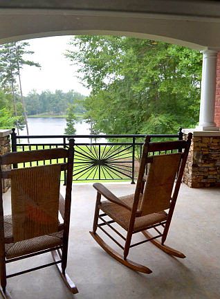 5th image of 135 Lake Ridge Dr