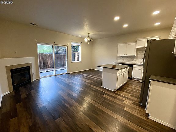 4th image of 900 NE 91st Ave