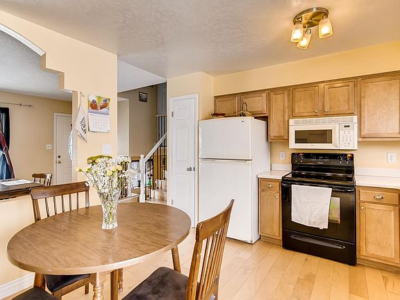 4th image of 2668 Skeel St