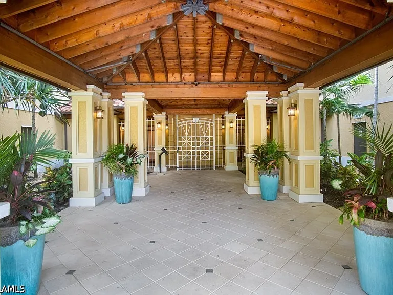 2728 Tiburon Blvd E #A-203 — Photo 23