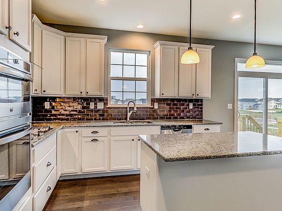 Bright kitchen with island