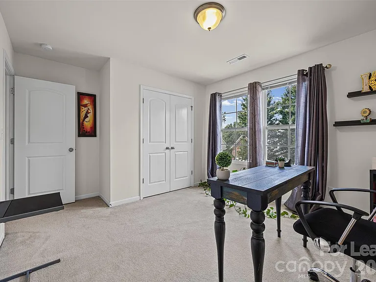 409 Elizabeth Valley Ln — Photo 15