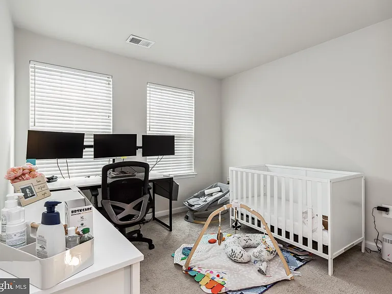 530 View Point Way — Photo 11