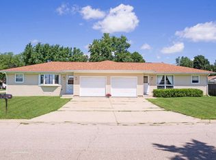 2314-2316 W Burbank Ave, Janesville, WI 53546