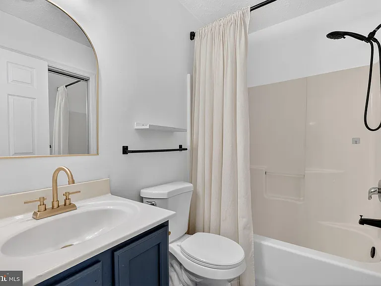 1609 Airport Ave — Photo 25