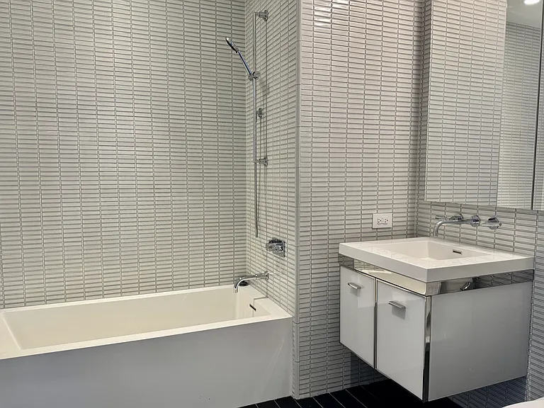 252 South St #43B — Photo 9