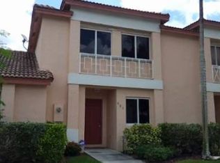 687 NW 208th Dr, Pembroke Pines, FL 33029