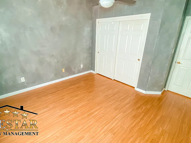 8501 Tamworth St — Photo 9