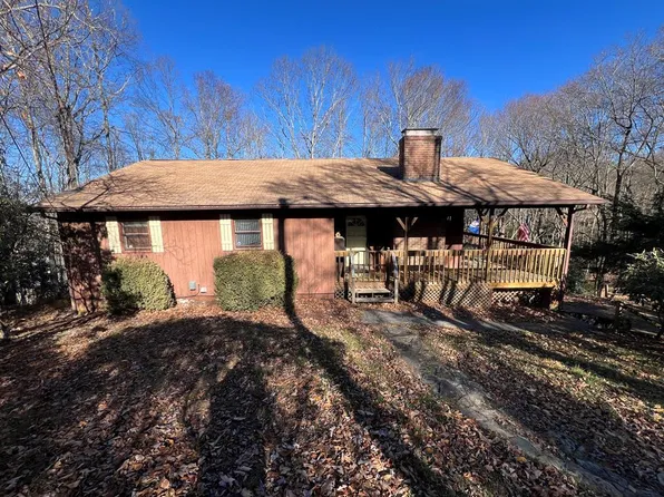 154 Powhatan Trl, Fancy Gap, VA 24328
