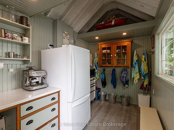 5th image of 1159 Maplehurst Dr