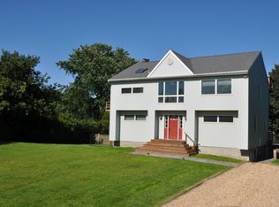 11 Galton Pl, Montauk, NY 11954