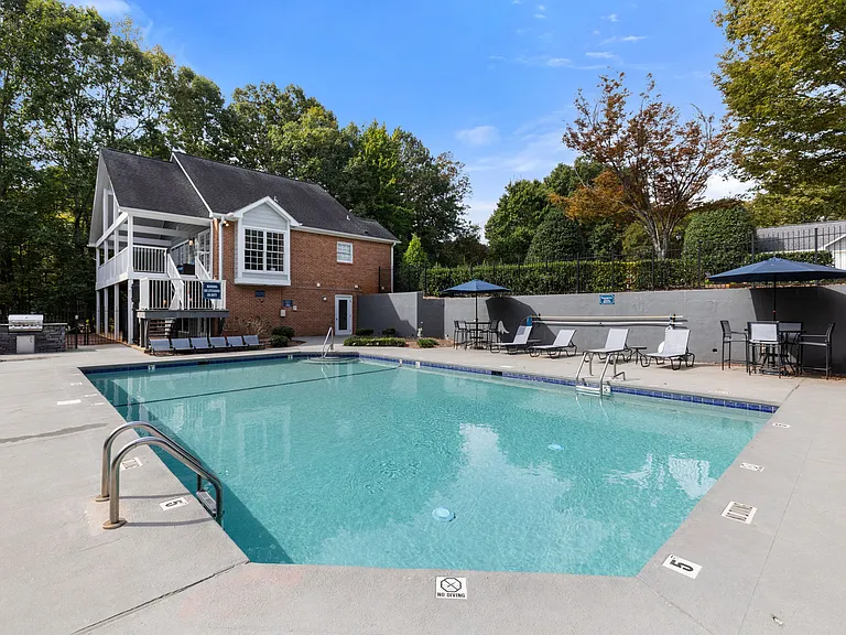 Amberwood at Lochmere — Photo 43