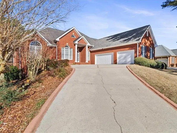 4850 Duncans Lake Dr, Buford, GA 30519