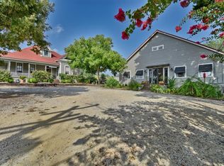 12401 E Washington St, Burton, TX 77835