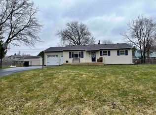 4493 Briar Ln, Burton, MI 48509