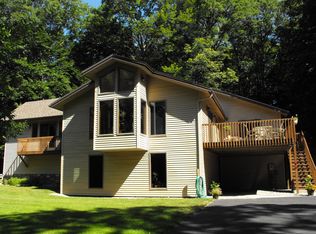 687 S Main St, Wolfeboro, NH 03894