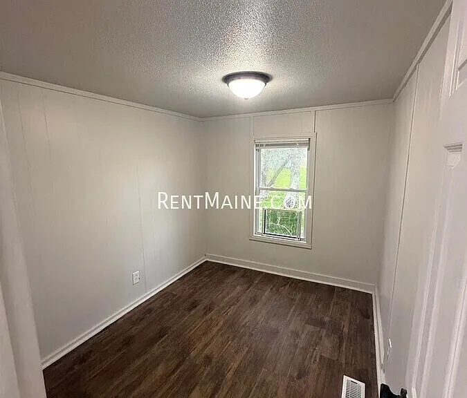 54 Pond Rd — Photo 6