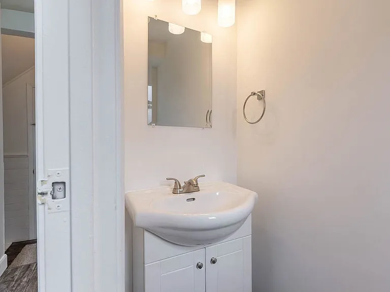 111 Northgate Dr — Photo 11