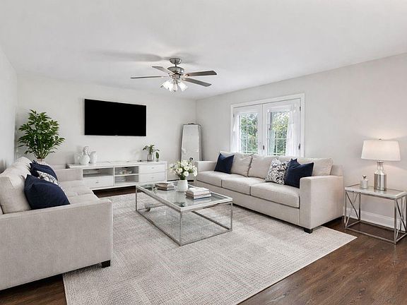 3rd image of 2024 Spanish Oaks Dr