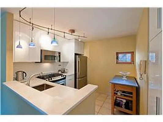 Rented by Douglas Elliman | media 36