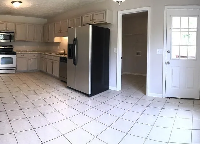 112 Bundy Ct — Photo 9