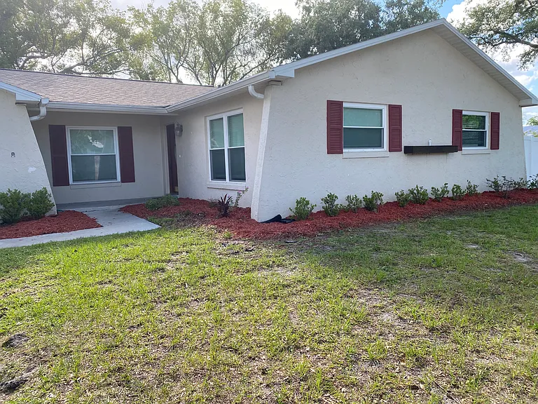 2814 Middle St — Photo 1