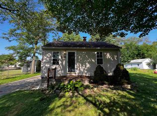 1600 Eberly Rd, Flint, MI 48532