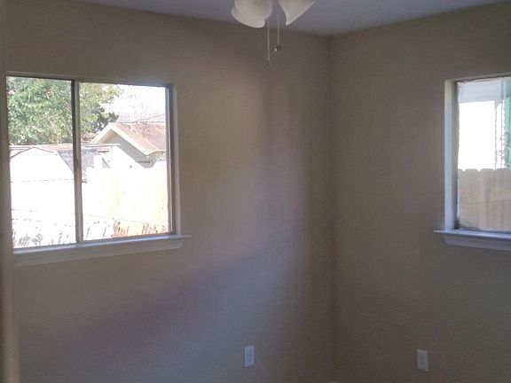All Bedroom have Ceiling Fans