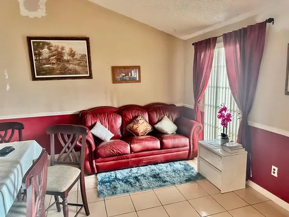 1098 Stardust Way, Royal Palm Beach, FL 33411