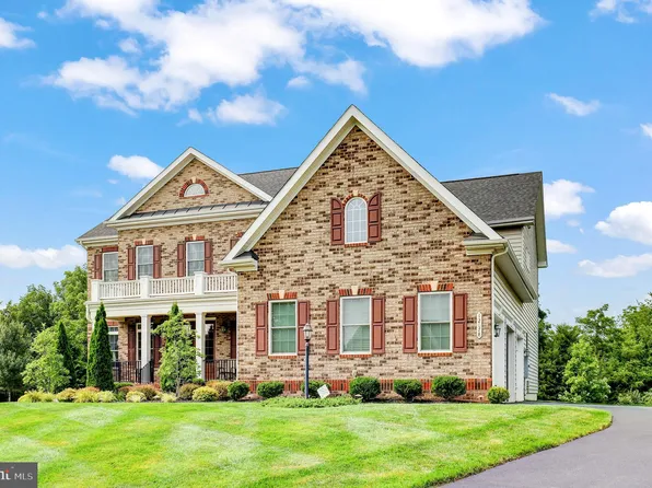 42078 Pemberly Ct, Chantilly, VA 20152