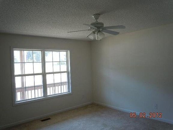 5th image of 208 Emma Gilley Dr