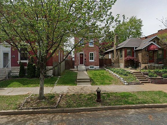 2nd image of 2225 Jules St