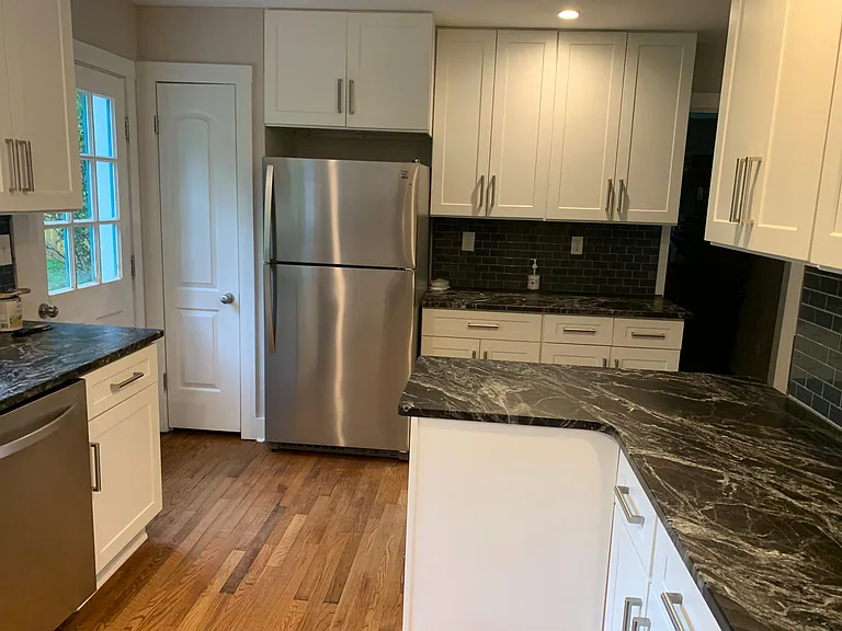 1515 Cherry Ave — Photo 42