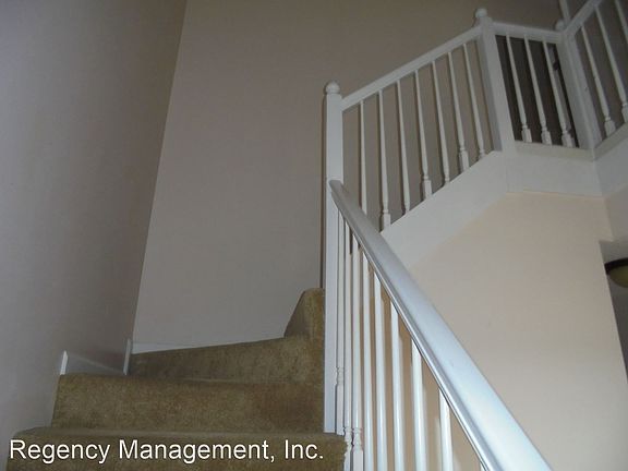 5th image of 120 Claremont Ave