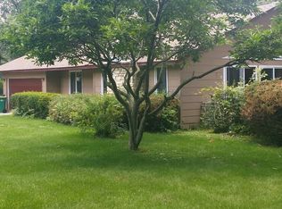 24105 N Echo Lake Rd, Lake Zurich, IL 60047