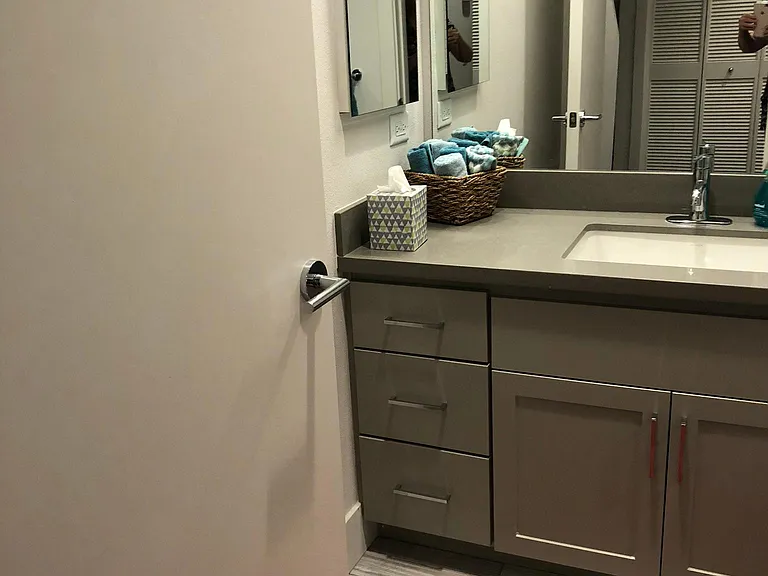 2765 Del Rio Pl #B — Photo 30