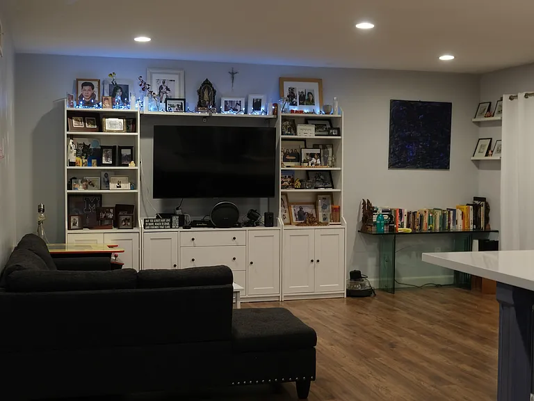 7428 Forton Way — Photo 2